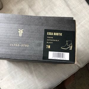 Empty box - Frye Essa Bootie, Black, size 7M